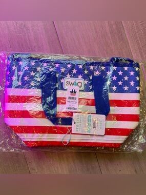 SWIG USA Flag limited addition lunch bag